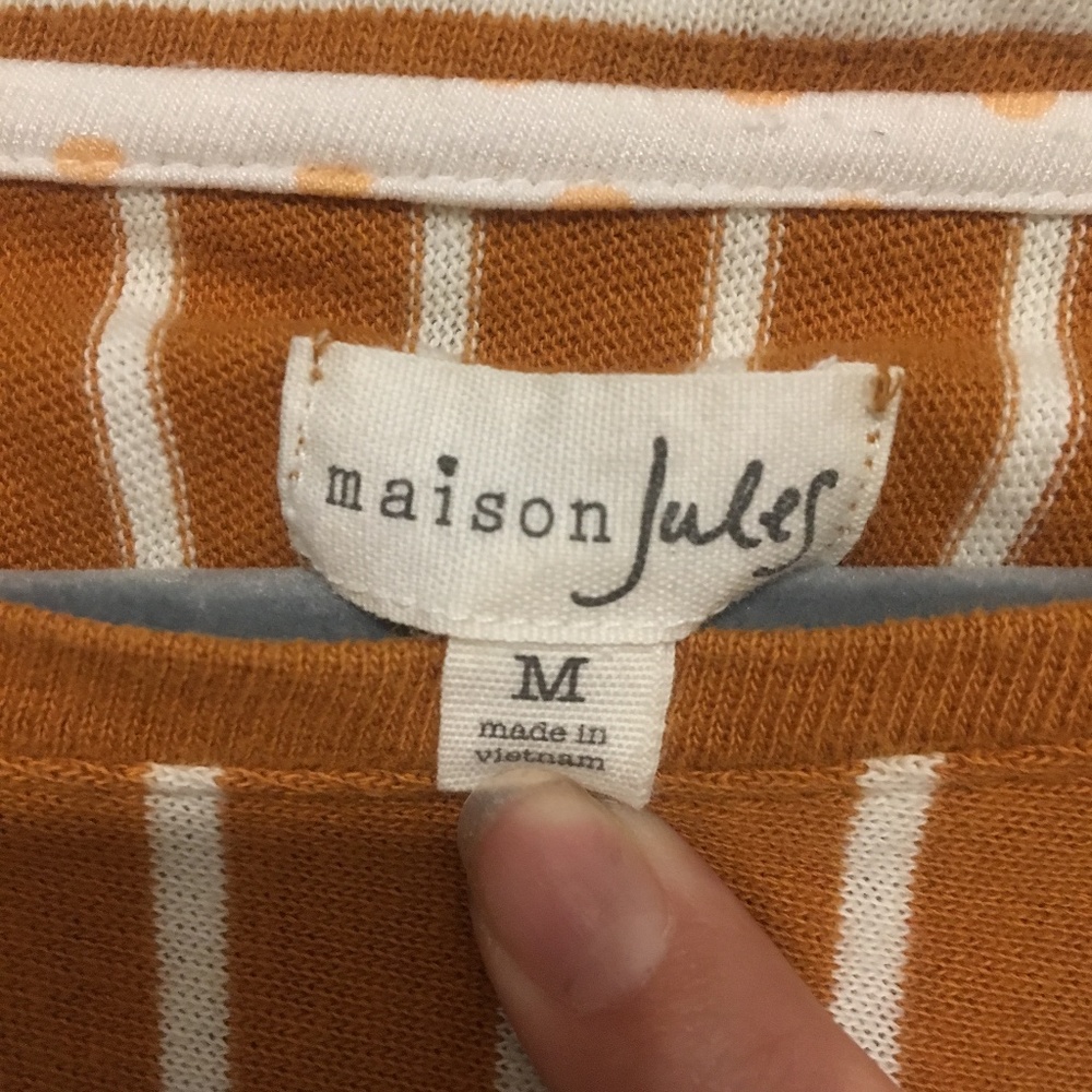 BOUTIQUE STYLE tee - Picture 3 of 3